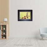 Bull Bull Feeding_Photo frame